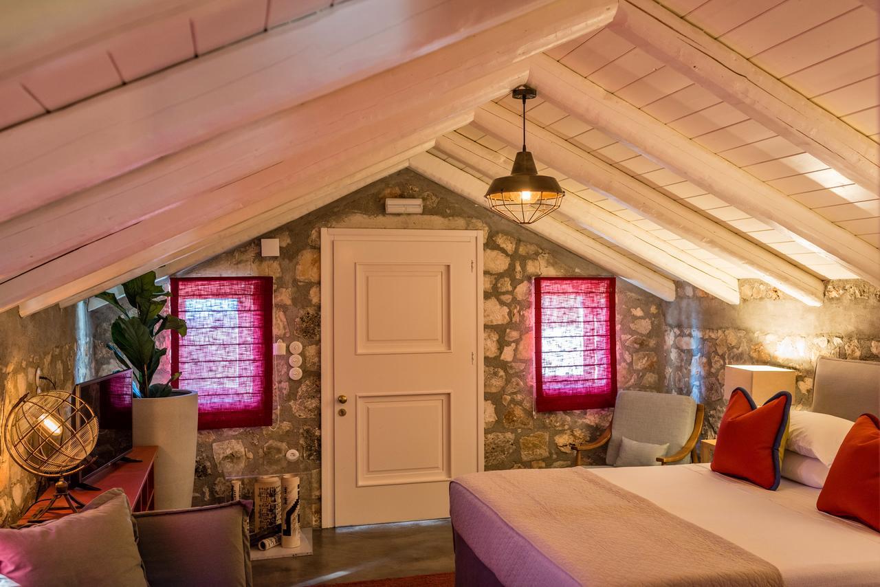 North Point Rooms Antipata  Eksteriør bilde